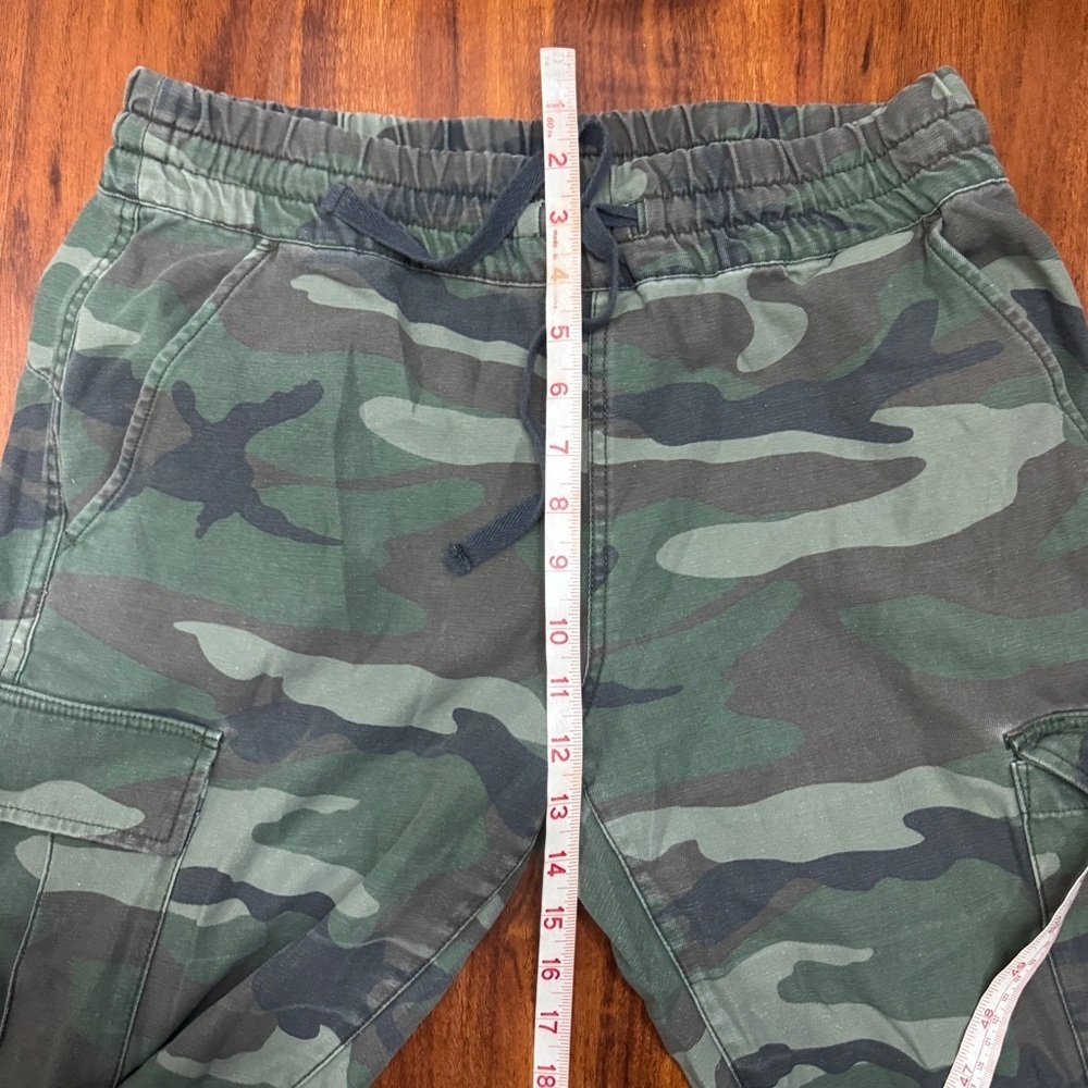 TNA Camo Cargo Pants Drawstring Size Medium - Picture 7 of 8